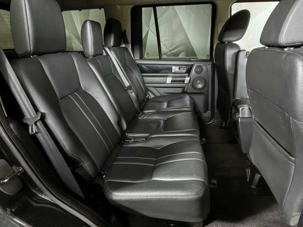 Land Rover Discovery с пробегом — 2010 год. Фото: #11