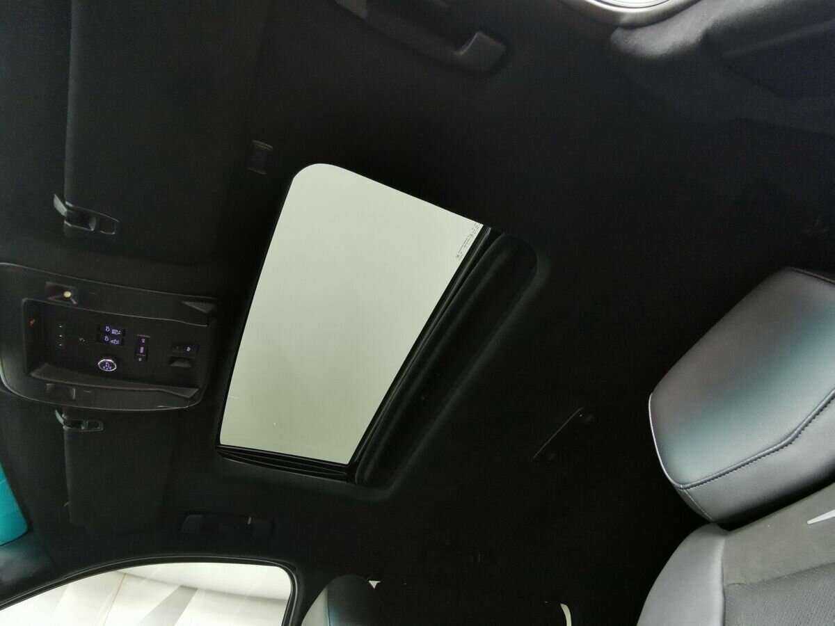 Cadillac Escalade с пробегом — 2016 год. Фото: #18