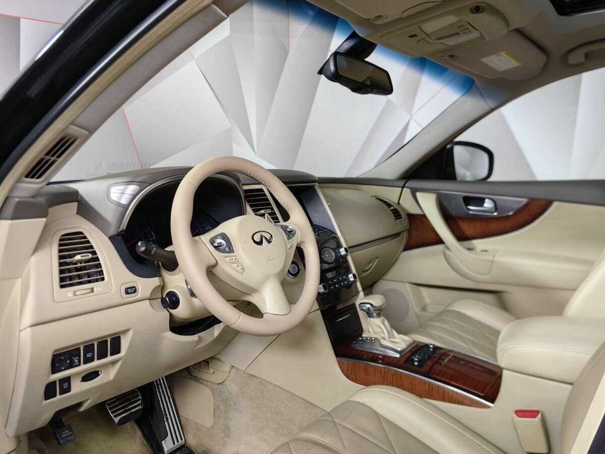 Infiniti FX с пробегом — 2010 год. Фото: #13