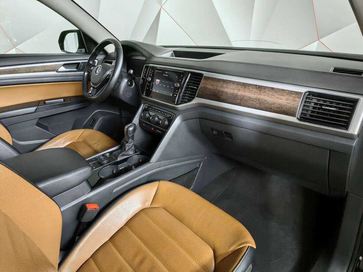 Volkswagen Teramont с пробегом — 2018 год. Фото: #8