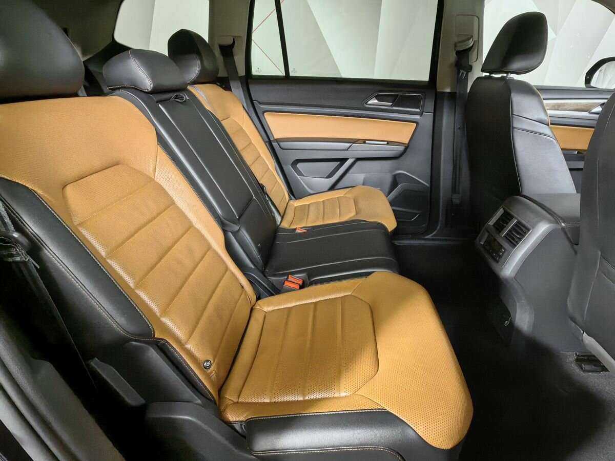 Volkswagen Teramont с пробегом — 2018 год. Фото: #11