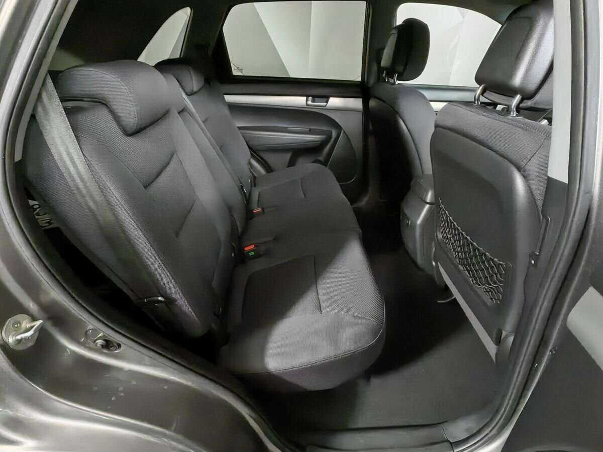 Kia Sorento с пробегом — 2009 год. Фото: #11