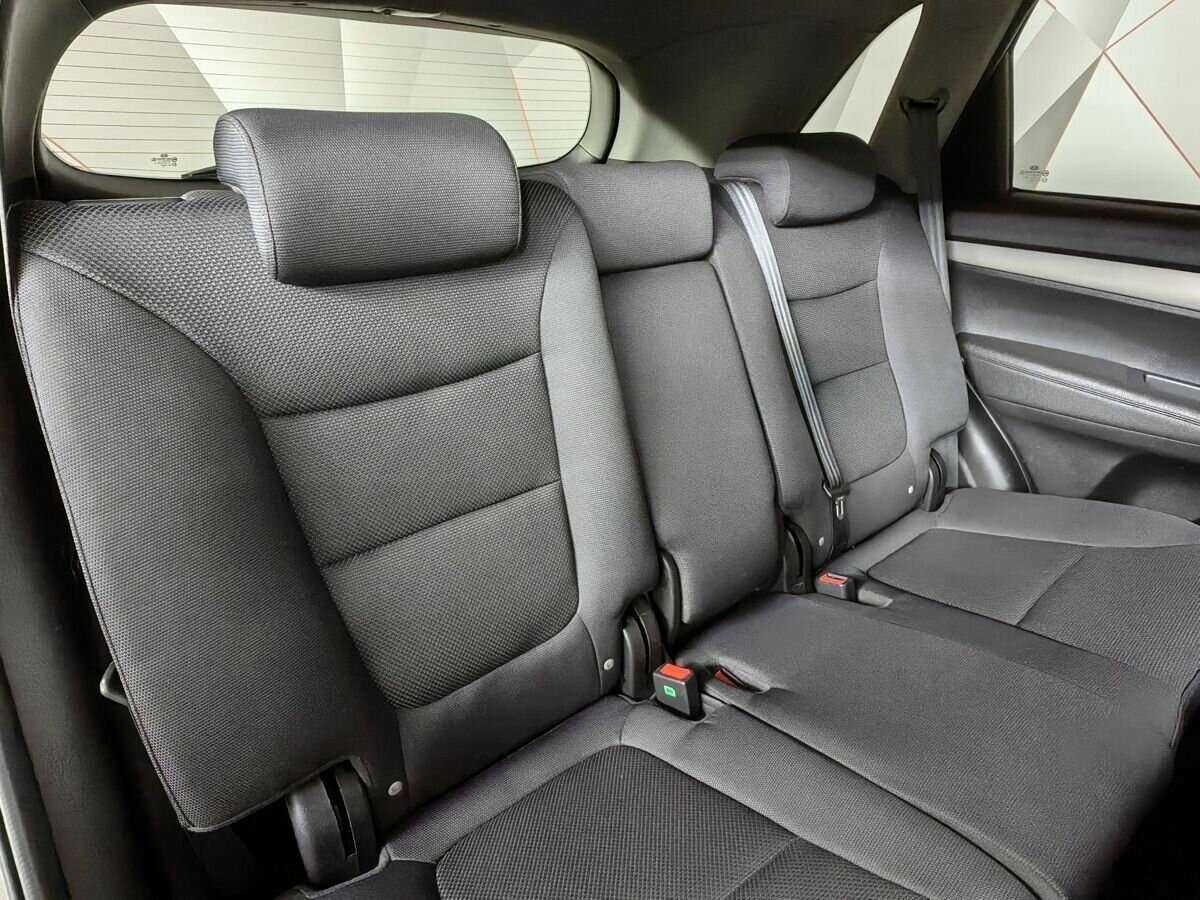 Kia Sorento с пробегом — 2009 год. Фото: #12