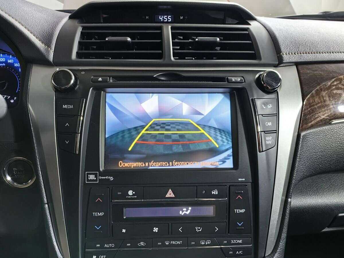 Toyota Camry с пробегом — 2017 год. Фото: #13