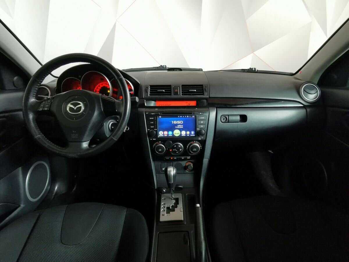 Mazda 3 с пробегом — 2008 год. Фото: #9