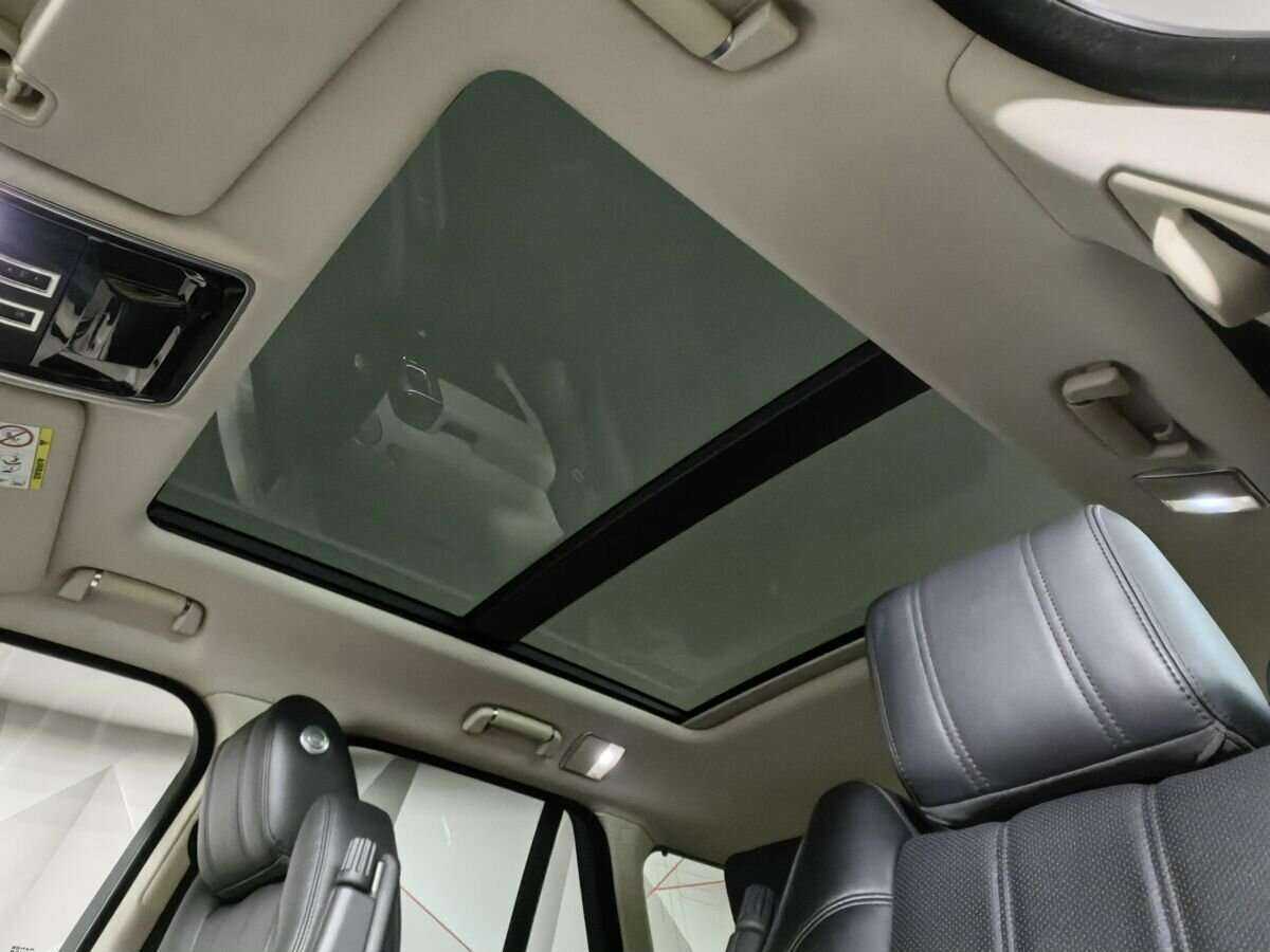 Land Rover Range Rover с пробегом — 2014 год. Фото: #22