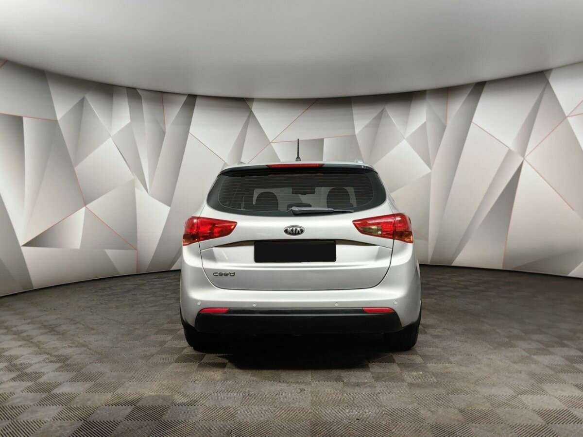 Kia Ceed с пробегом — 2015 год. Фото: #6