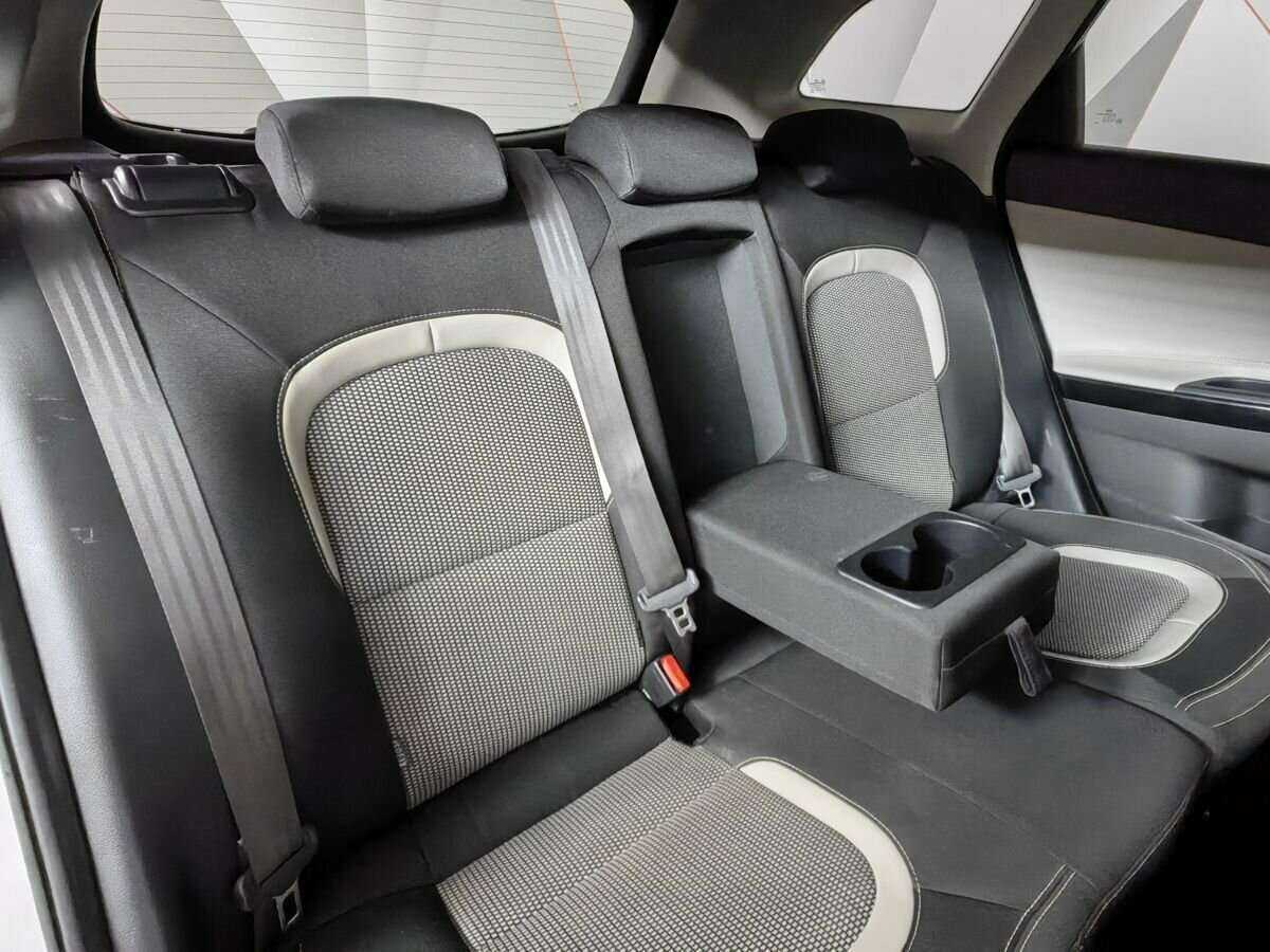 Kia Ceed с пробегом — 2015 год. Фото: #11