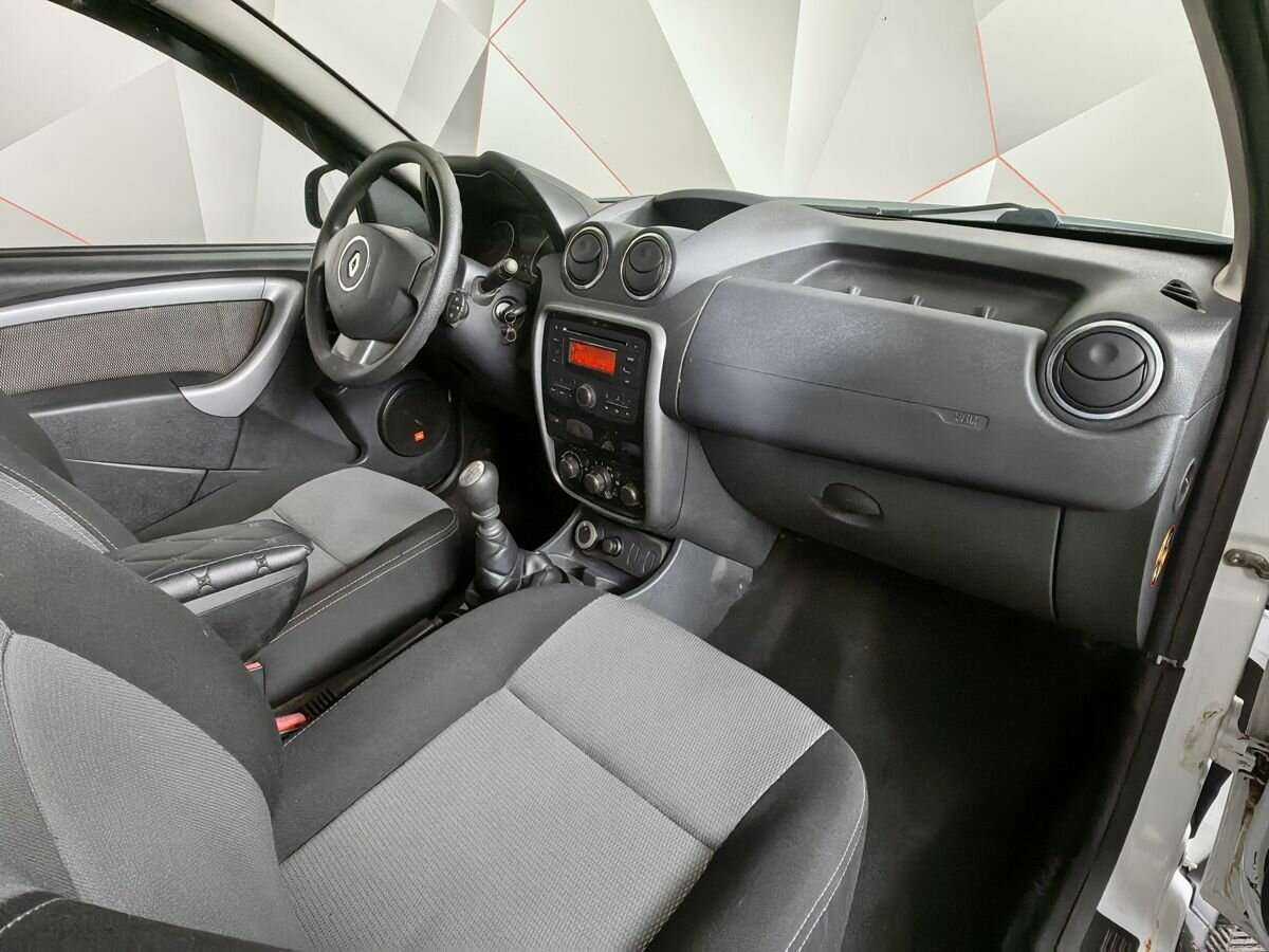 Renault Duster с пробегом — 2012 год. Фото: #8