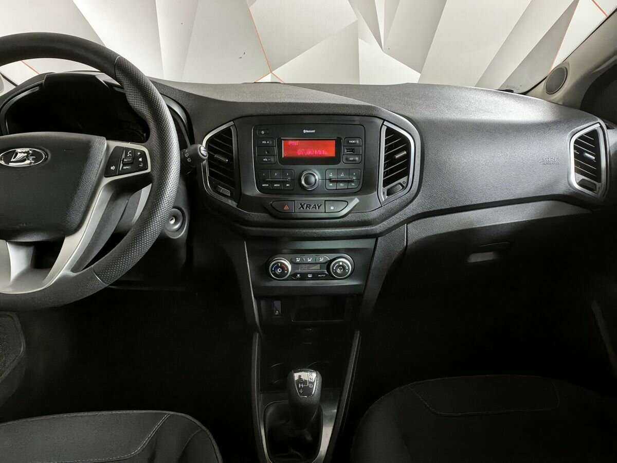 Lada (ВАЗ) XRAY с пробегом — 2019 год. Фото: #10