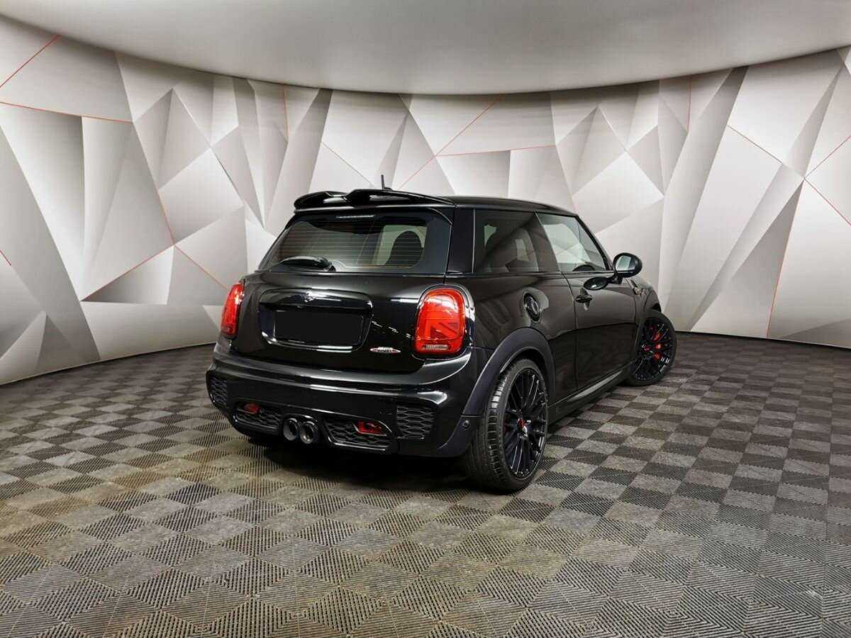 Mini Hatch с пробегом — 2018 год. Фото: #1