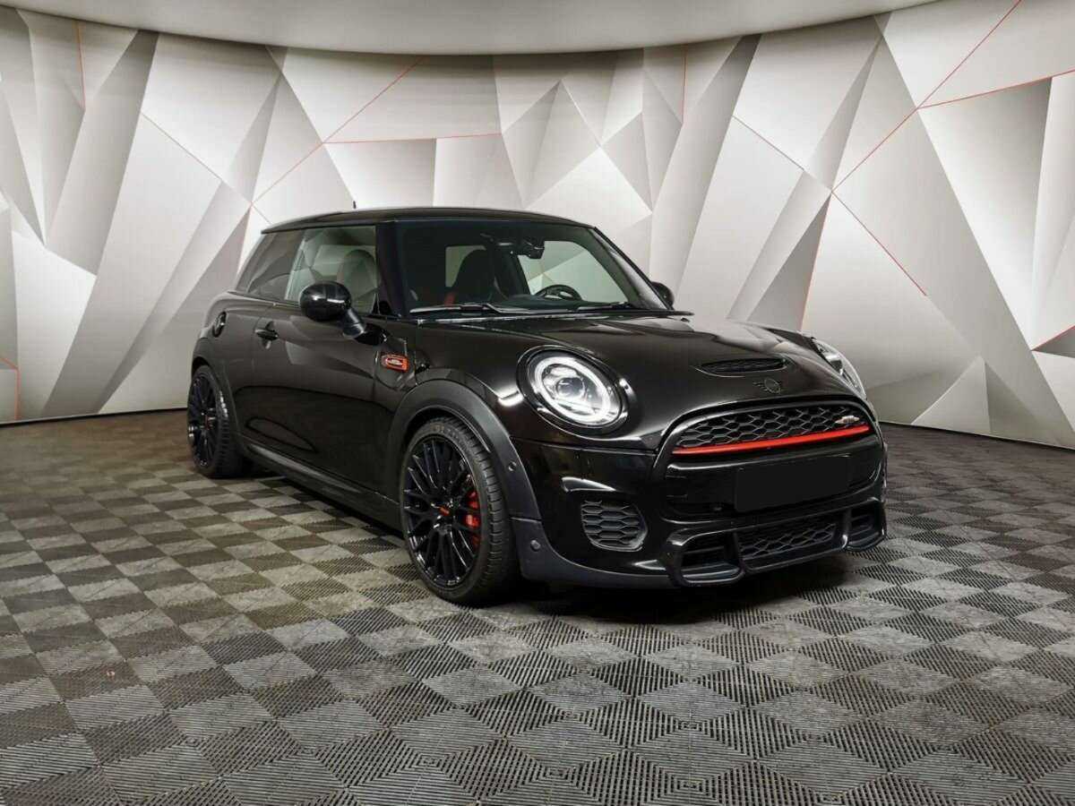 Mini Hatch с пробегом — 2018 год. Фото: #2