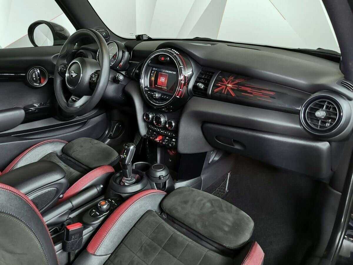 Mini Hatch с пробегом — 2018 год. Фото: #8