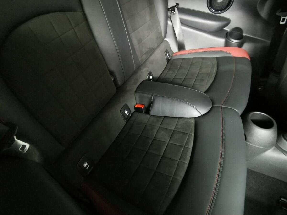 Mini Hatch с пробегом — 2018 год. Фото: #15