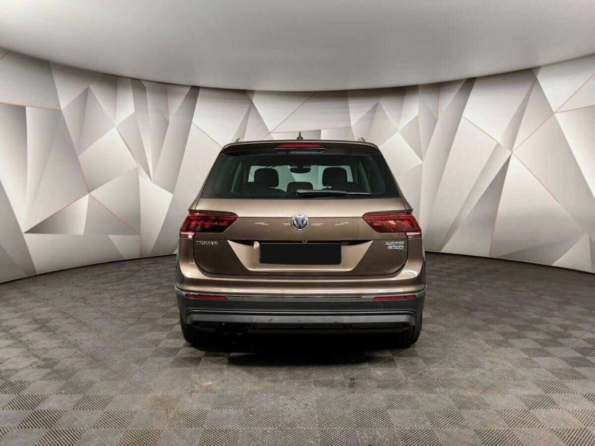Volkswagen Tiguan с пробегом — 2017 год. Фото: #7