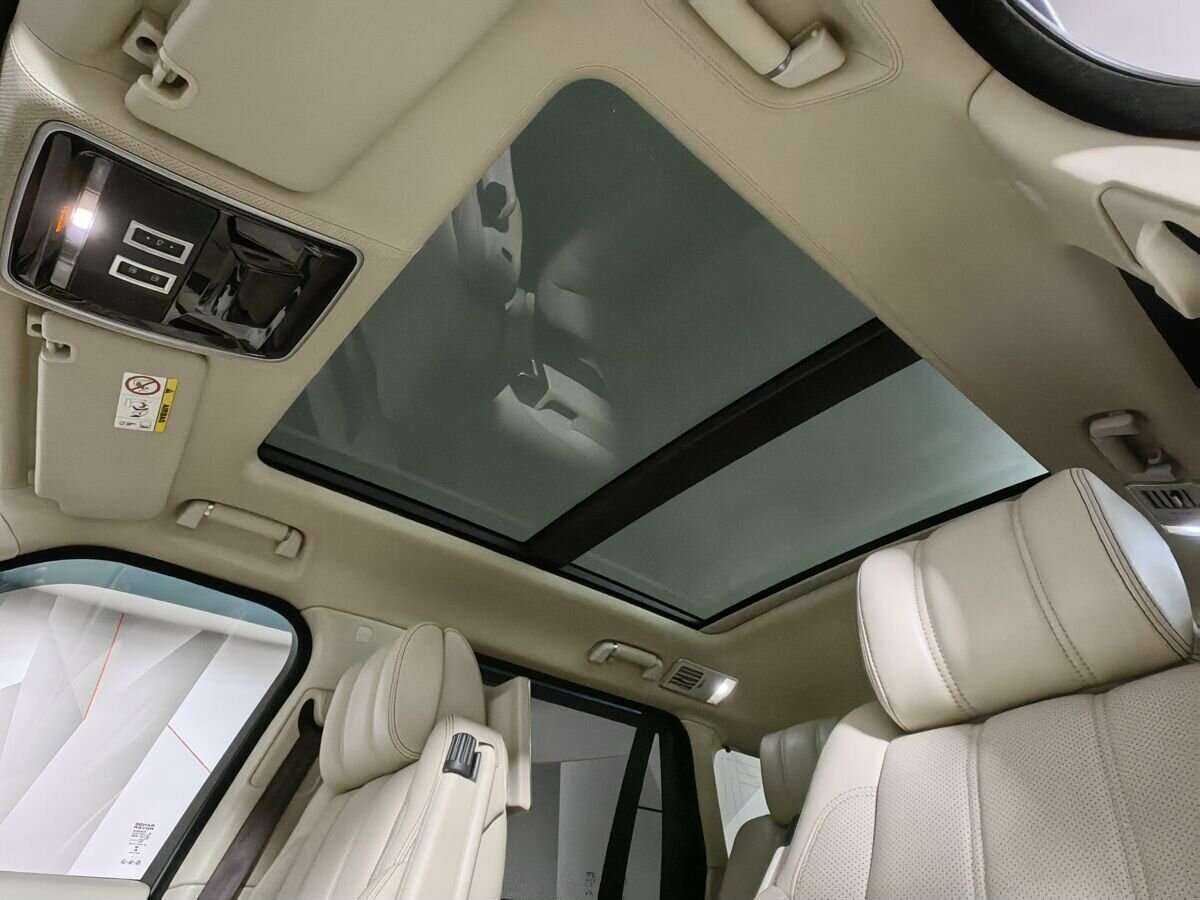 Land Rover Range Rover с пробегом — 2014 год. Фото: #18