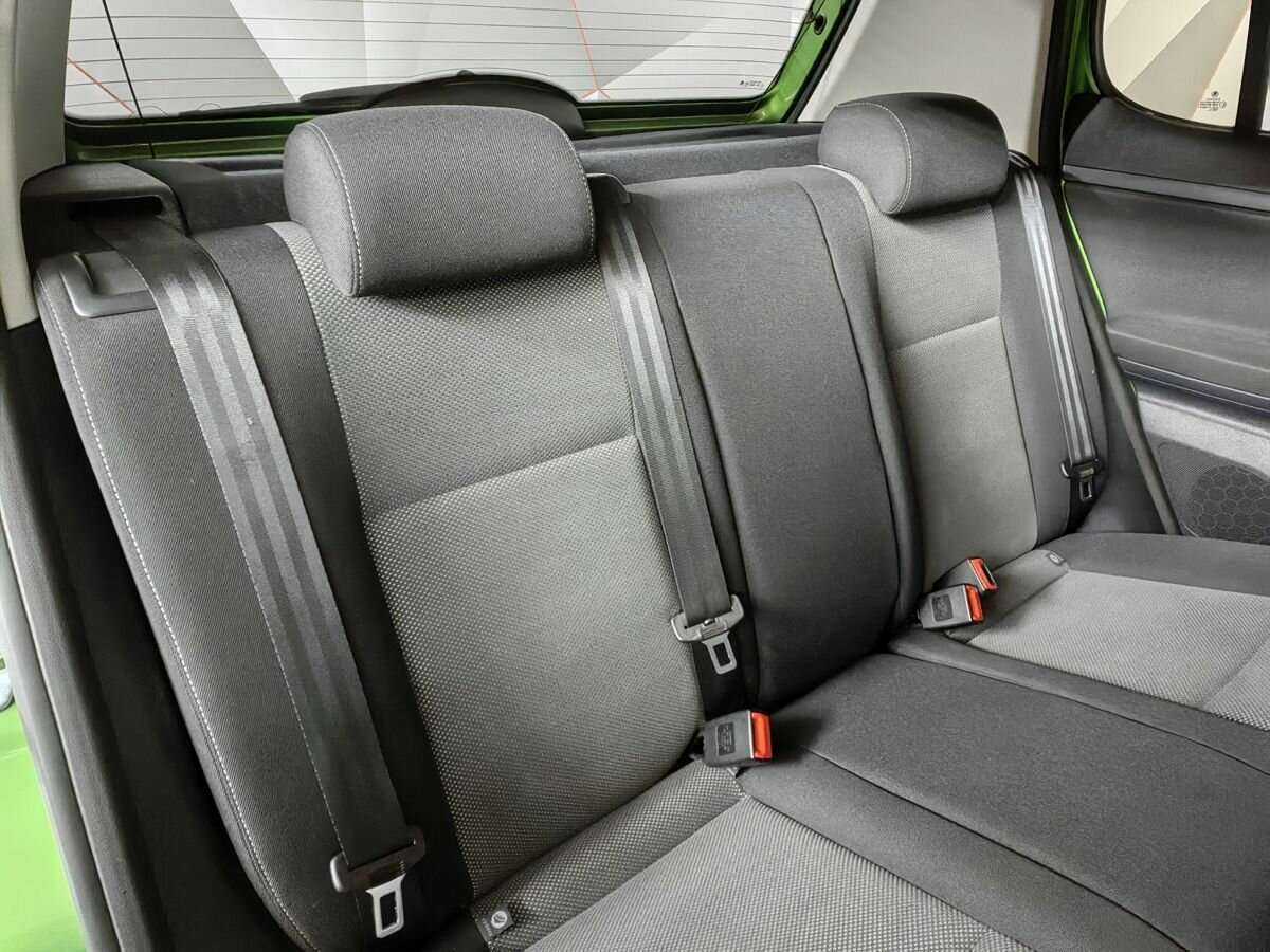 Skoda Fabia с пробегом — 2011 год. Фото: #12