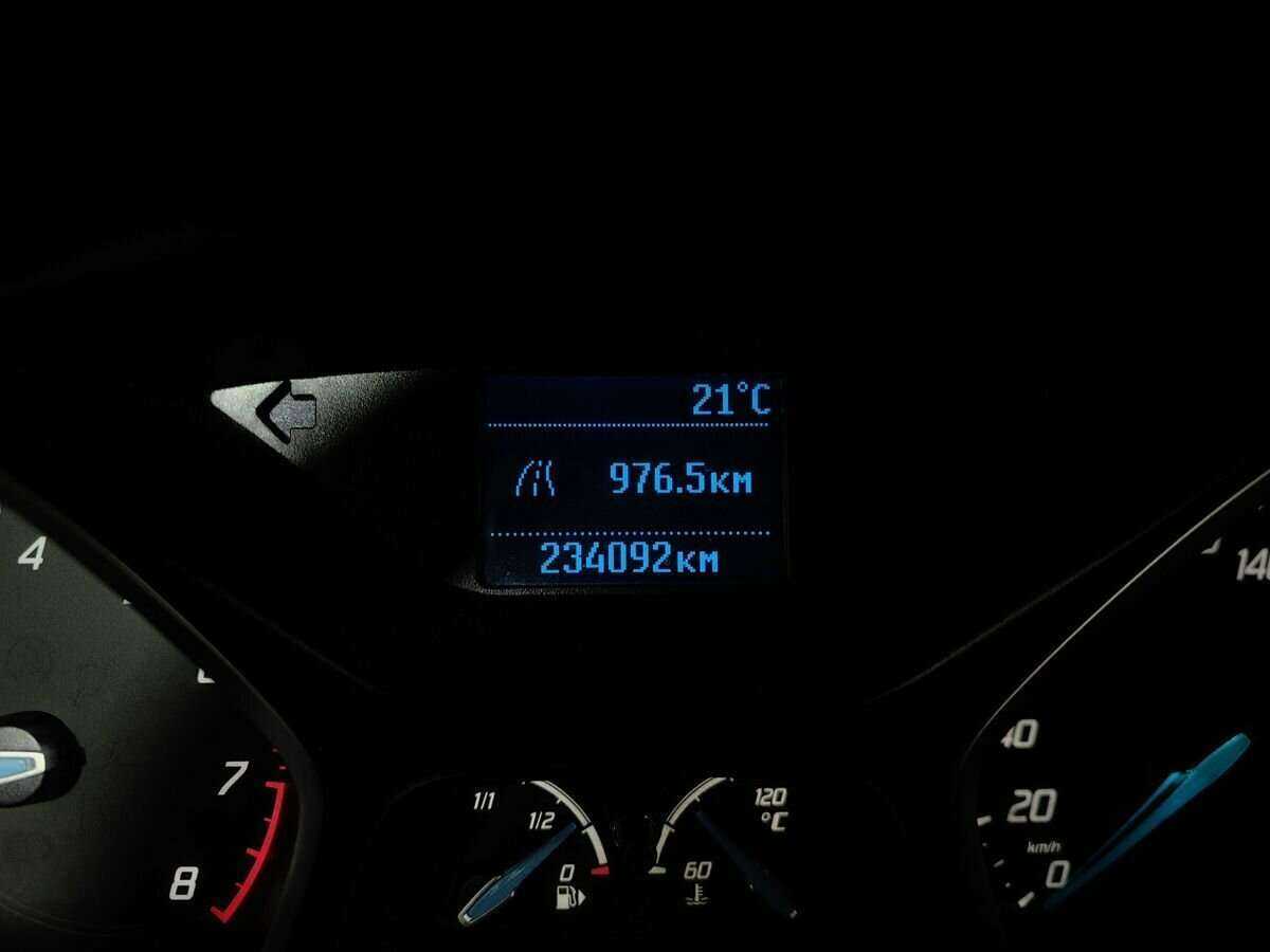 Ford Focus с пробегом — 2012 год. Фото: #15