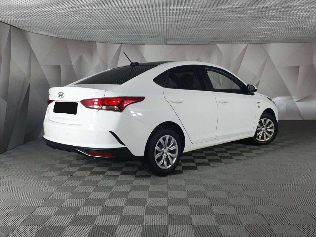 Hyundai Solaris с пробегом — 2021 год. Фото: #1