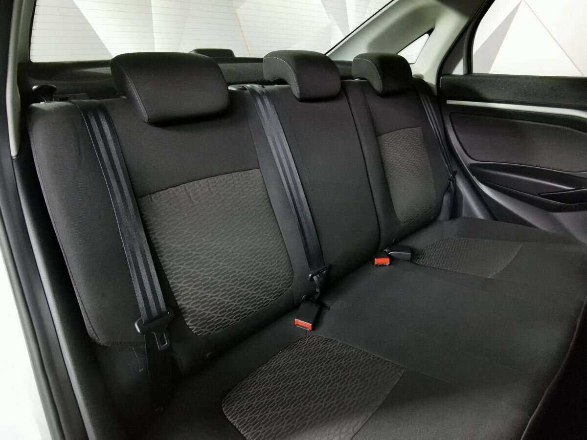 Lada (ВАЗ) Vesta с пробегом — 2018 год. Фото: #12