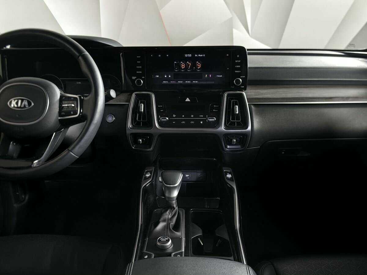 Kia Sorento с пробегом — 2020 год. Фото: #10