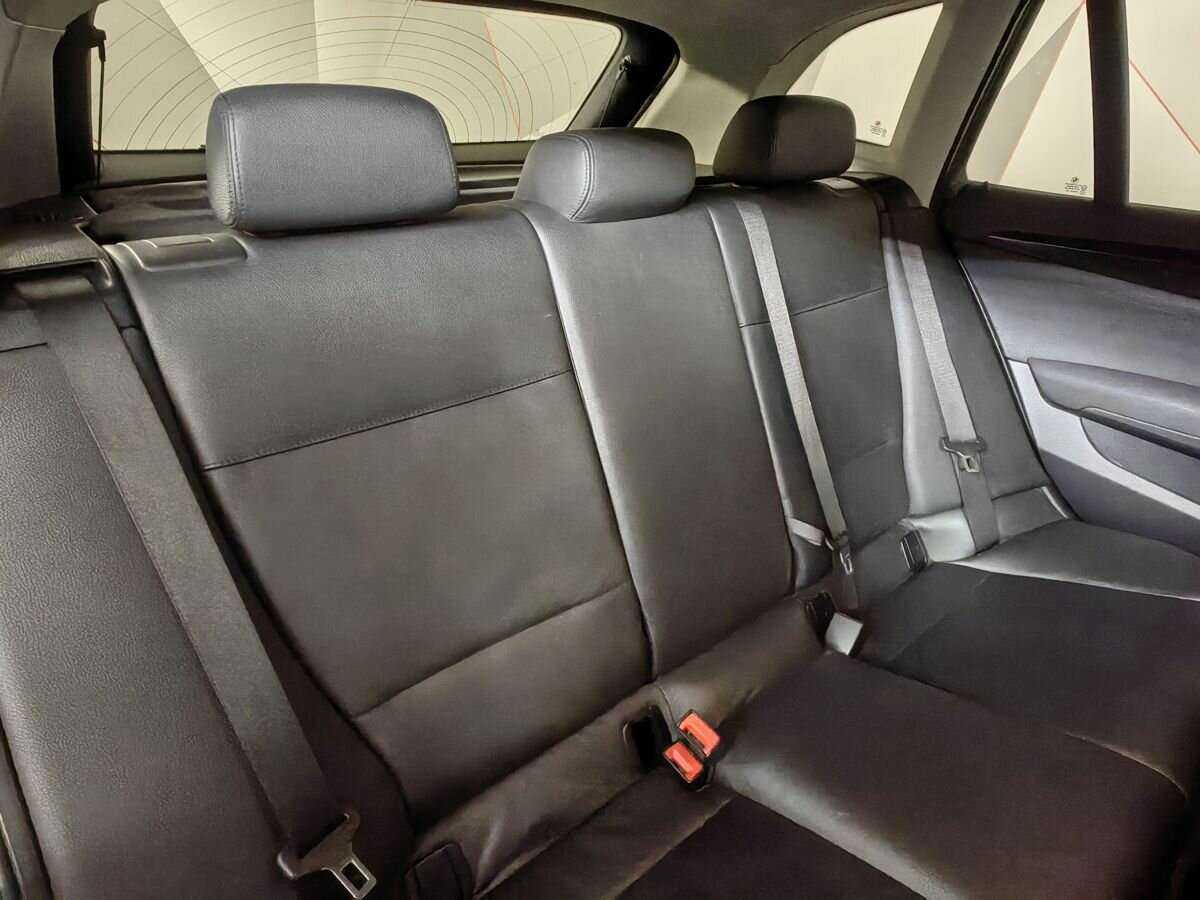 BMW X1 с пробегом — 2010 год. Фото: #12