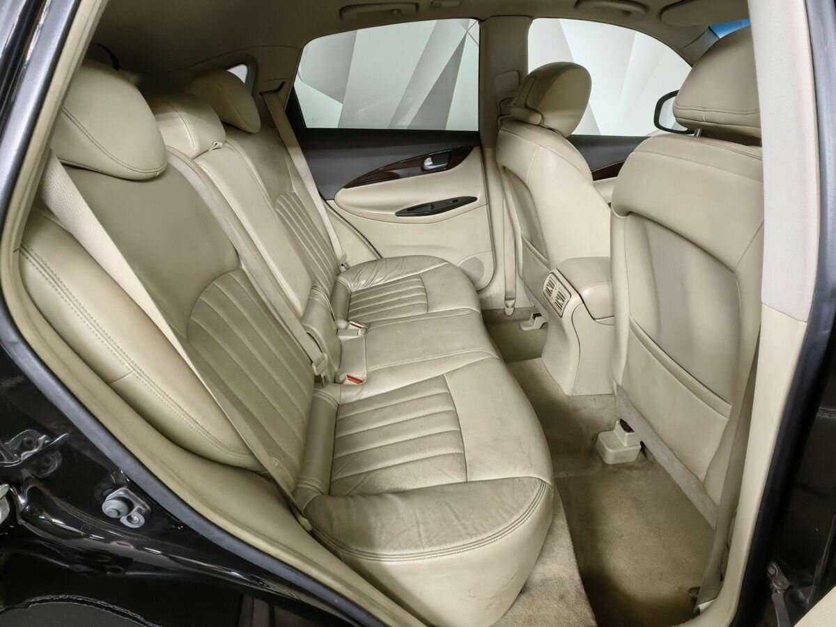 Infiniti EX с пробегом — 2011 год. Фото: #9