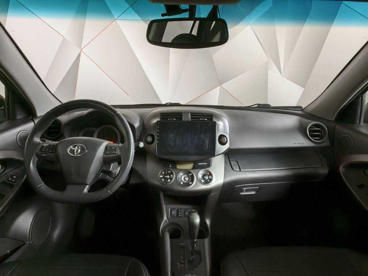 Toyota RAV4 с пробегом — 2010 год. Фото: #10