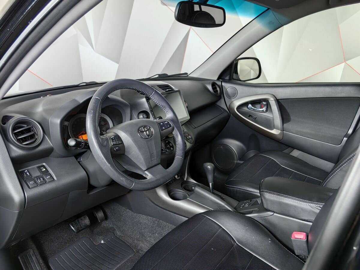 Toyota RAV4 с пробегом — 2010 год. Фото: #14