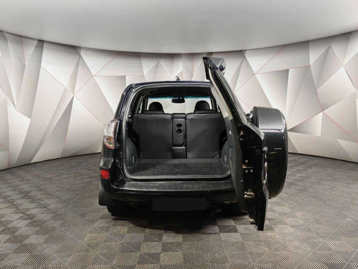 Toyota RAV4 с пробегом — 2010 год. Фото: #19