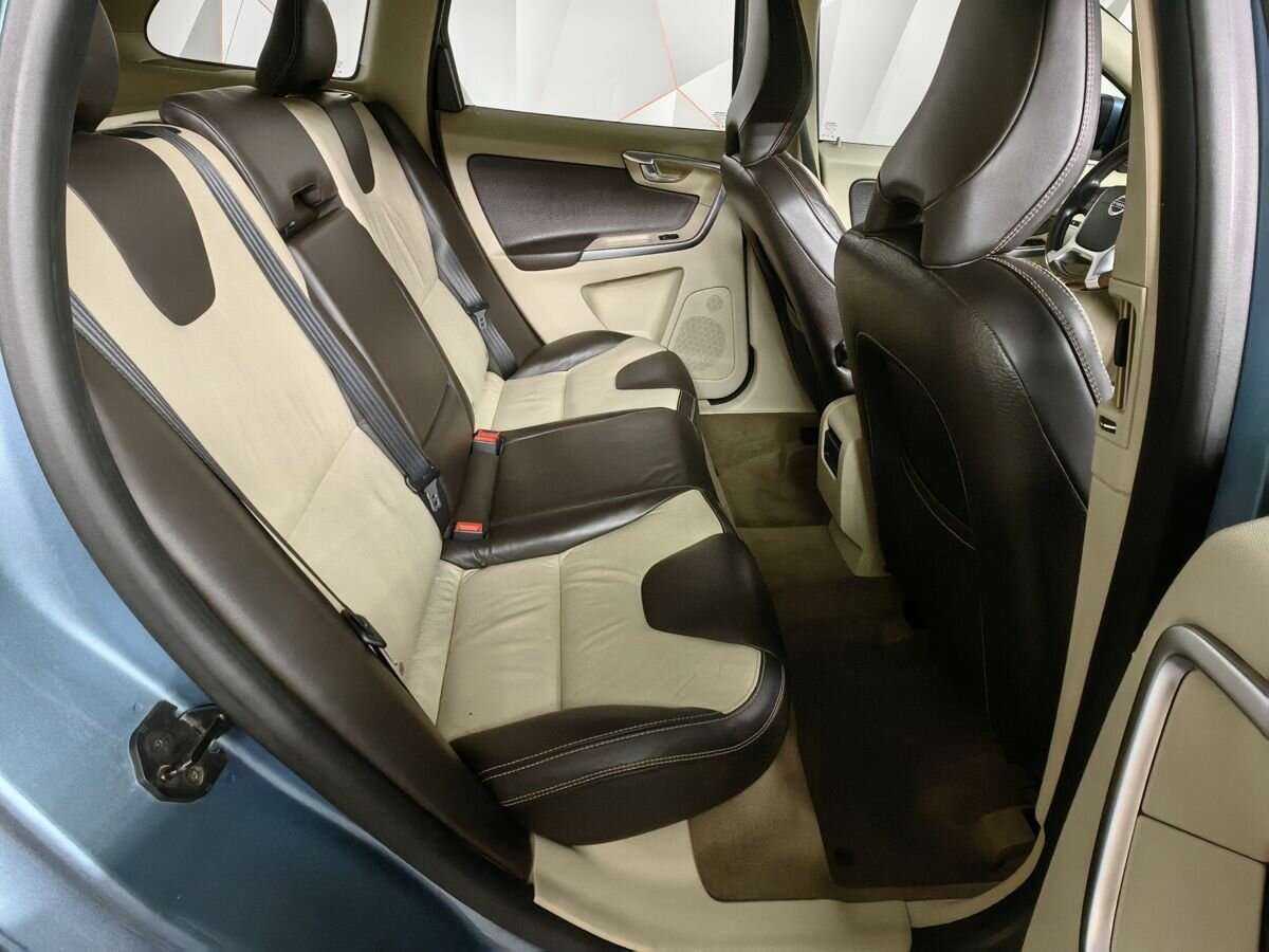 Volvo XC60 с пробегом — 2009 год. Фото: #11