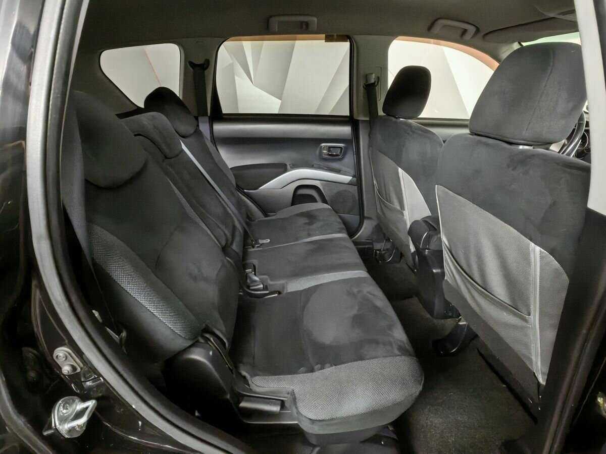 Mitsubishi Outlander с пробегом — 2008 год. Фото: #11