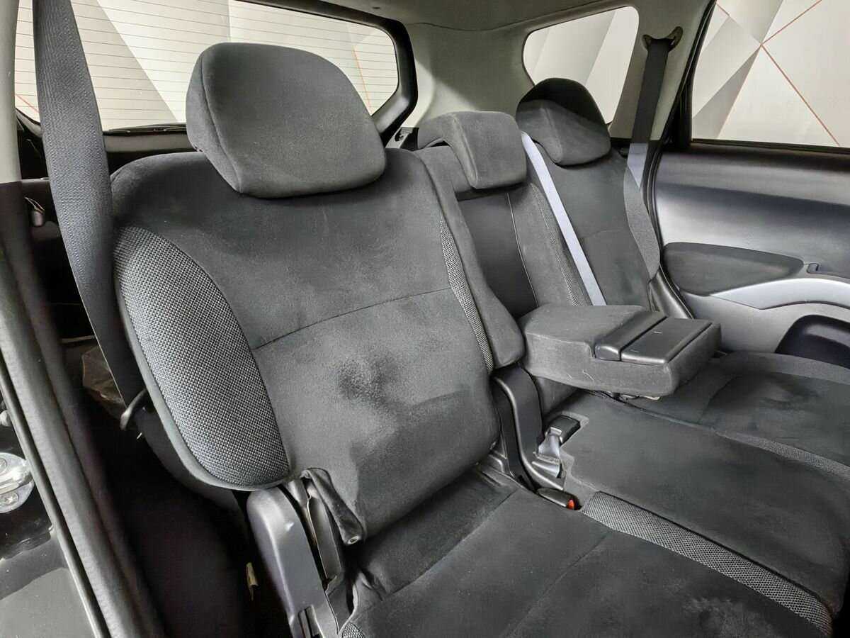 Mitsubishi Outlander с пробегом — 2008 год. Фото: #12