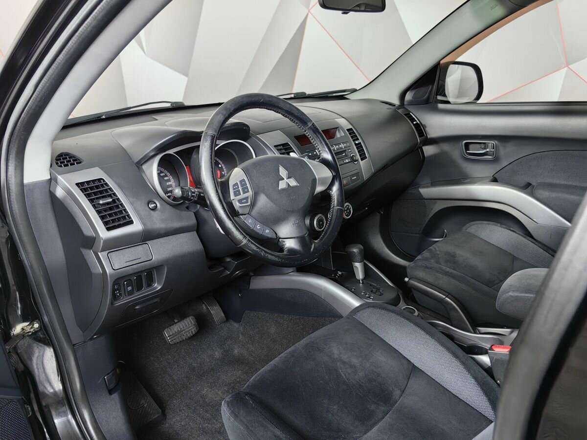 Mitsubishi Outlander с пробегом — 2008 год. Фото: #13