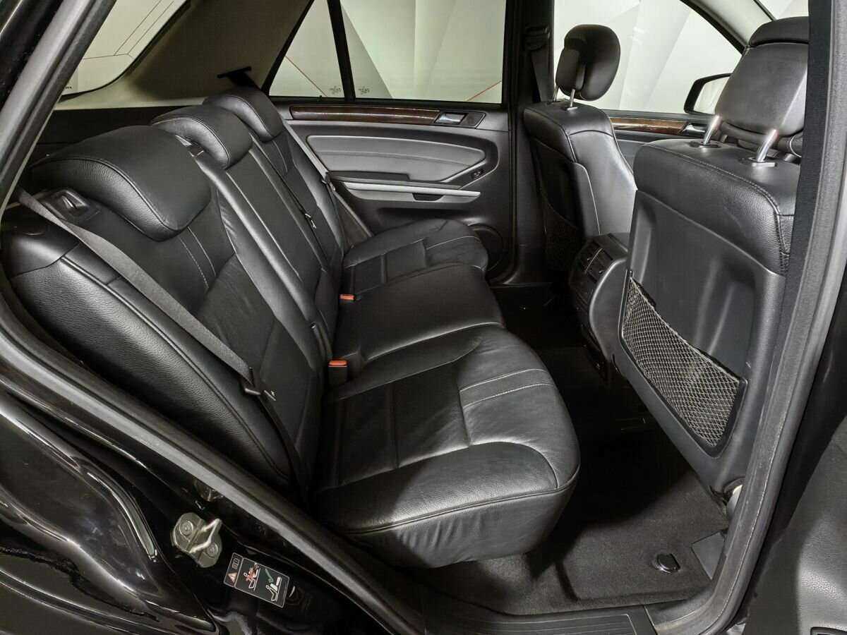 Mercedes-Benz M-Класс с пробегом — 2010 год. Фото: #11