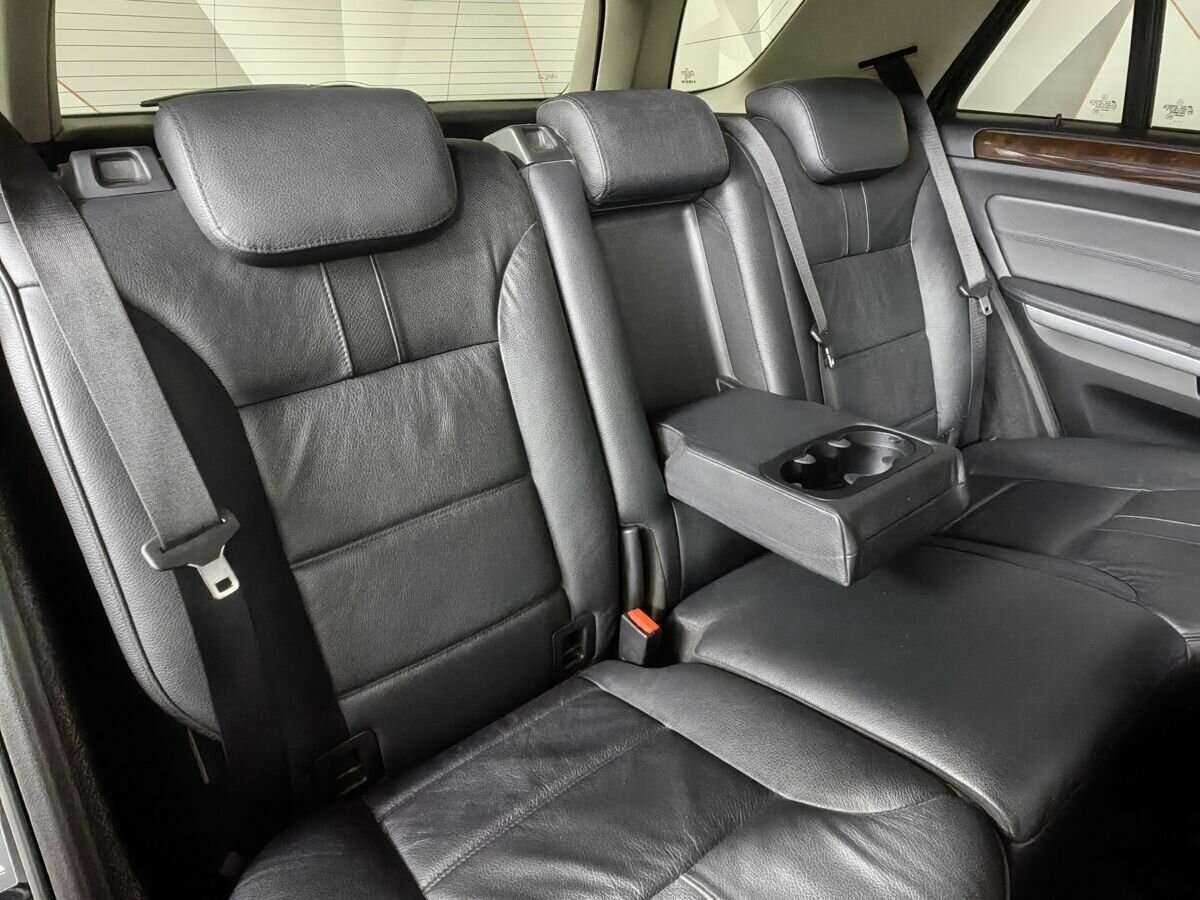 Mercedes-Benz M-Класс с пробегом — 2010 год. Фото: #12