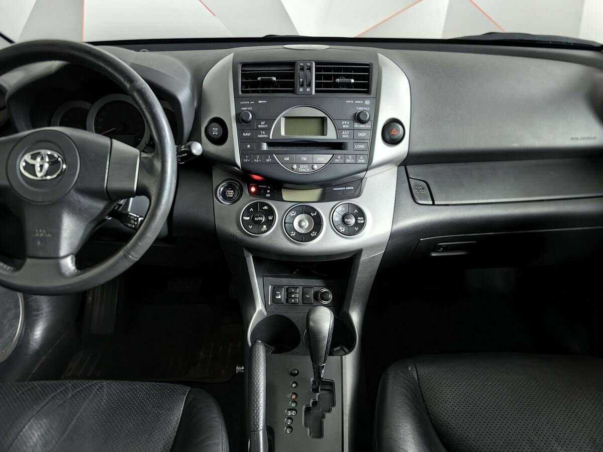 Toyota RAV4 с пробегом — 2007 год. Фото: #10