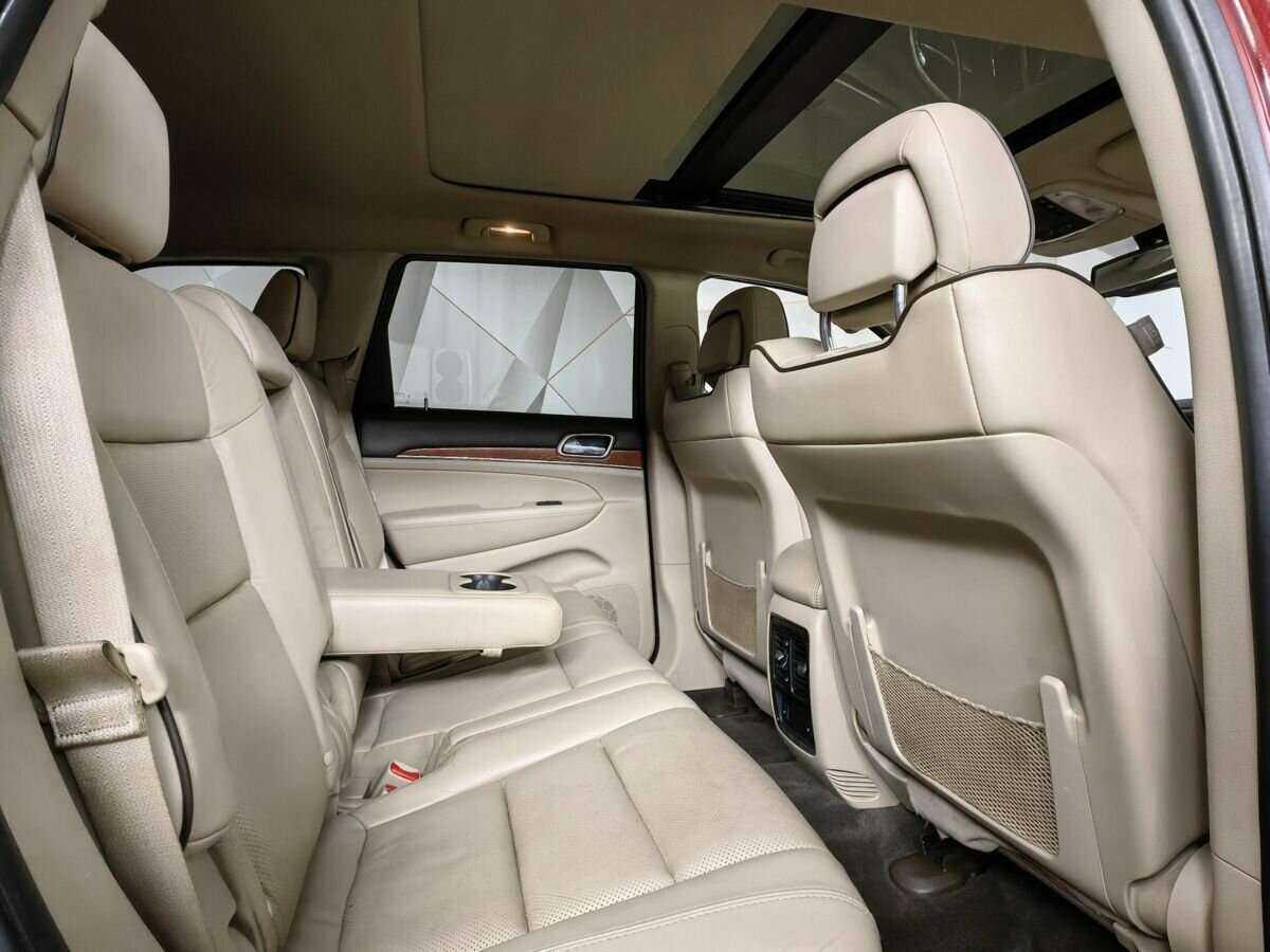 Jeep Grand Cherokee с пробегом — 2012 год. Фото: #11