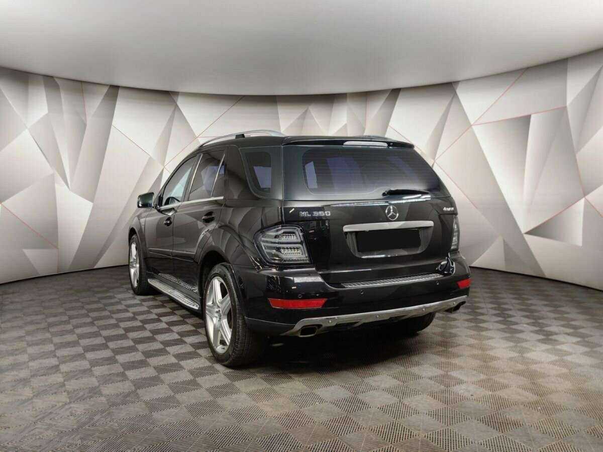 Mercedes-Benz M-Класс с пробегом — 2011 год. Фото: #3