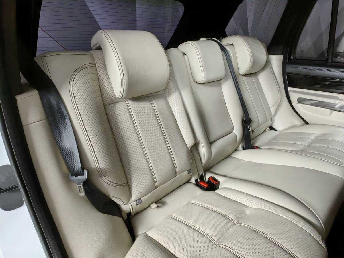 Land Rover Range Rover Sport с пробегом — 2012 год. Фото: #12