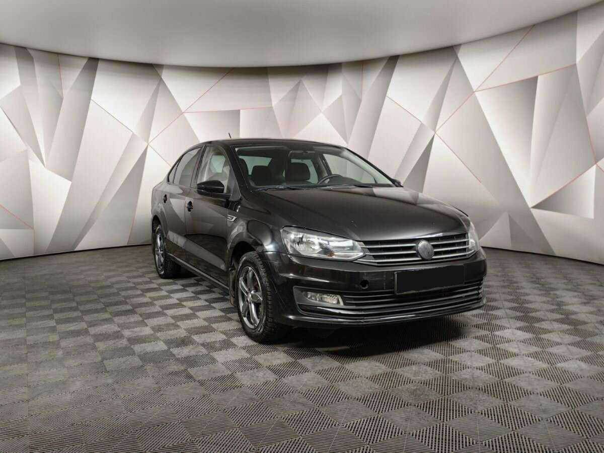 Volkswagen Polo с пробегом — 2018 год. Фото: #2