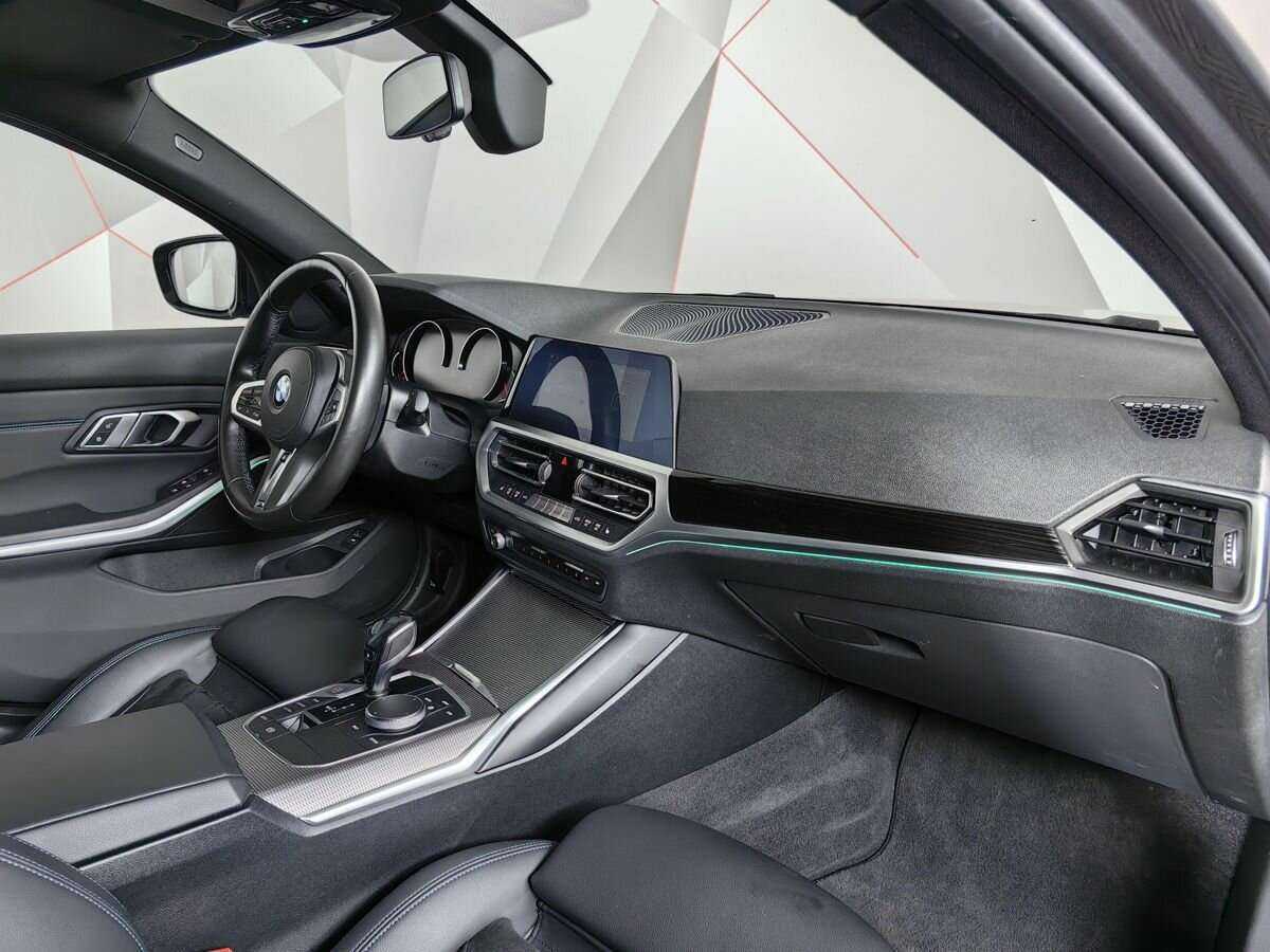 BMW 3 серии с пробегом — 2020 год. Фото: #8