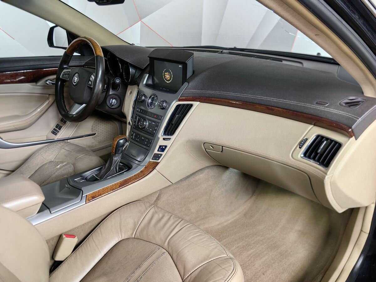 Cadillac CTS с пробегом — 2009 год. Фото: #8