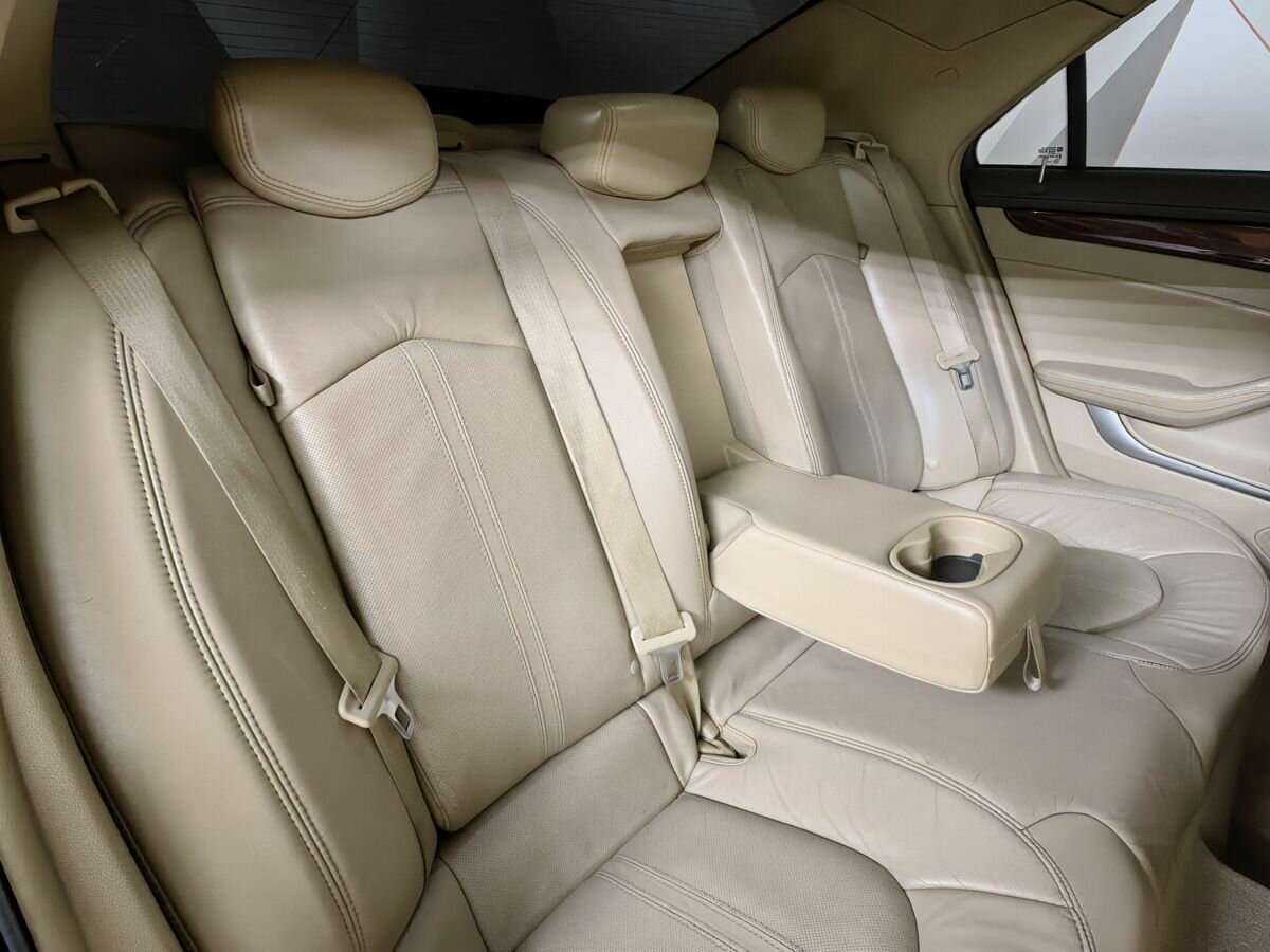 Cadillac CTS с пробегом — 2009 год. Фото: #12