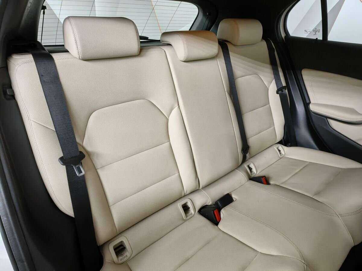 Mercedes-Benz GLA с пробегом — 2019 год. Фото: #12