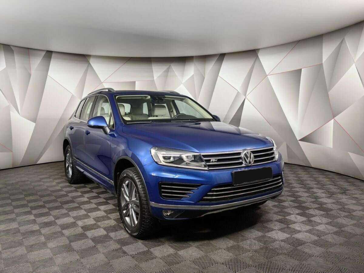 Volkswagen Touareg с пробегом — 2016 год. Фото: #2