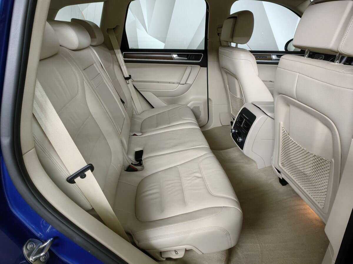 Volkswagen Touareg с пробегом — 2016 год. Фото: #9