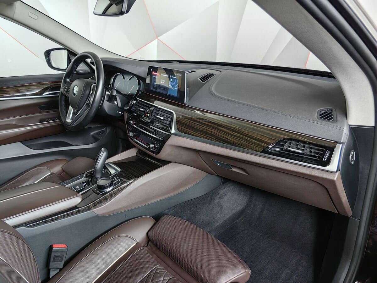BMW 6 серии с пробегом — 2018 год. Фото: #8