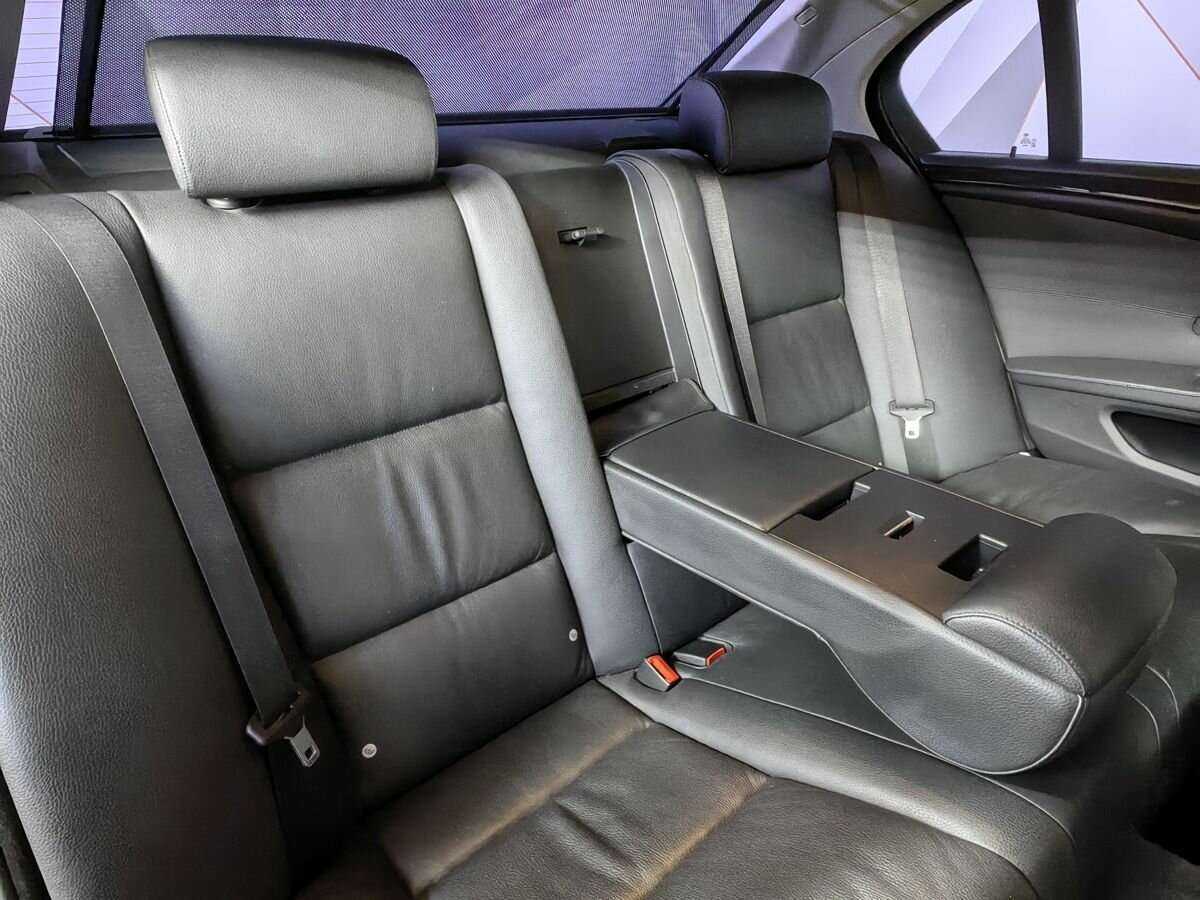 BMW 5 серии с пробегом — 2009 год. Фото: #12