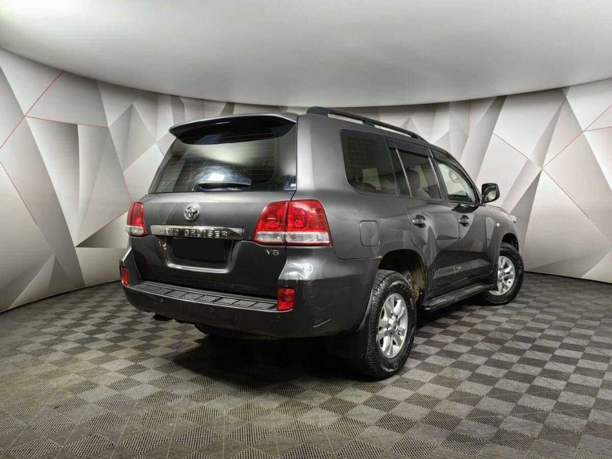 Toyota Land Cruiser с пробегом — 2009 год. Фото: #1